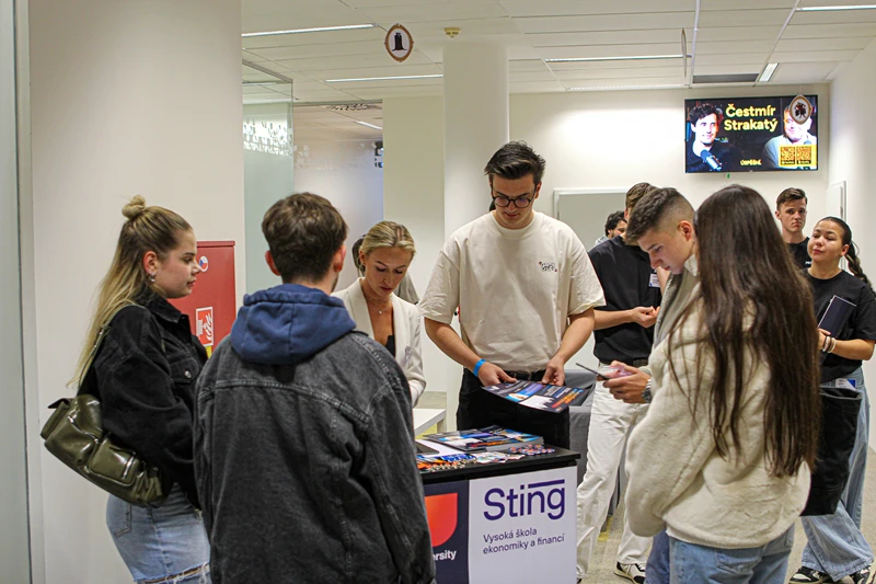 Studenti na Dnu otevřených dveří